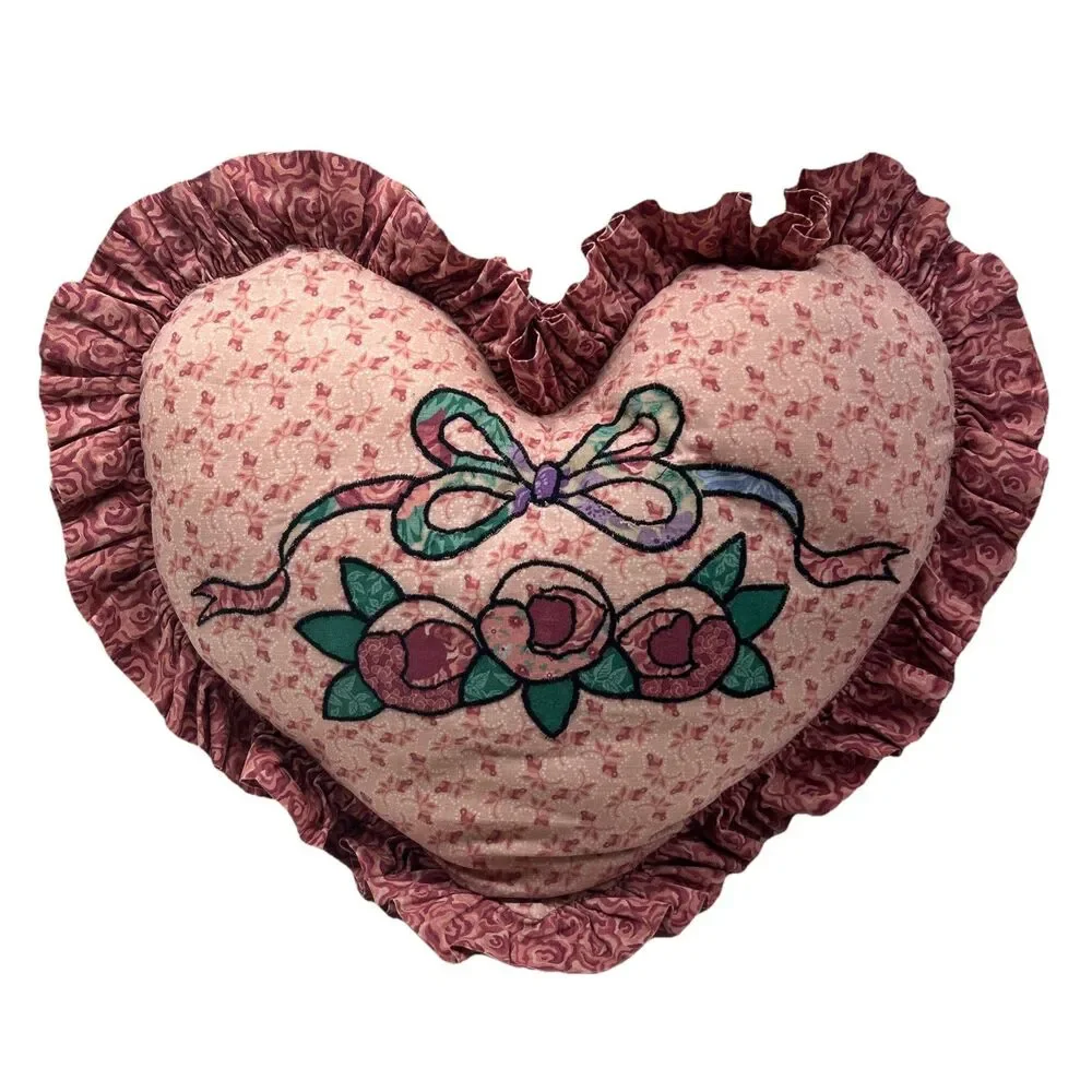 Vintage‎ Country Cottage Ruffled Heart Throw Pillow W/ Floral Embroidery